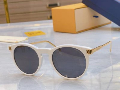 Louis Vuitto* 路易*威登新款太阳镜，Model：Z1669U，Size：52口21-140
