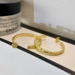 批发价 Coco Crush Hoop Earring间镶钻耳环，去年底新出的Hoop 耳环 大号名媛风，采用Cnc工艺制作 完美大大圈圈设计，一点都不失望，超