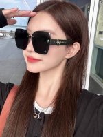 p80 .【法国香奈儿-Chanel】 .【宝丽来树脂高清镜片】 .【Tr镜架-轻便佩戴舒适】 .【Size：63-17-140】 .【新款小香太阳镜减轻强光负