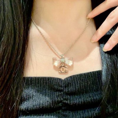 Chanel香奈儿 中古 项链小香家的款式真心无需多介绍每一款都超好看，精致大方，非常显气质