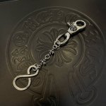 Chrome Hearts 克罗心十字架钥匙扣 大龙虾扣 雕刻工艺 精工品质 纯手工打造 正品开模潮流时尚必备 男女均可佩戴 情侣款同款 摇滚朋克泰银风格 复古