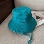 Jacquemu*潮酷渔夫帽来啦 休闲潮酷风，超经典百搭单品 出门凹造型的点亮搭配 重要的是还超级修饰脸型简直太爱了