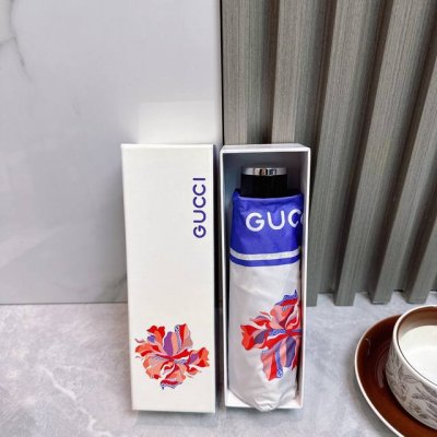 古驰Gucci 五折防晒睛雨伞 2580夏季新款 折叠晴雨伞 内里黑色涂层防晒有效阻隔紫外线99%，Upf 50 所以能起到伞下体感降温的效果！ 有效隔热 高效