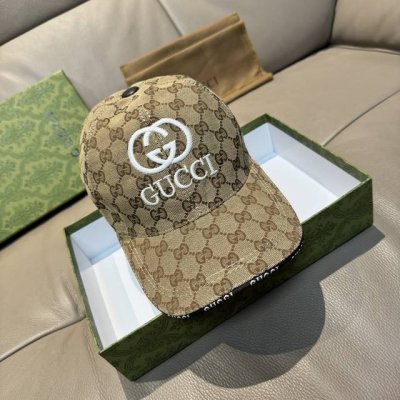配盒子布袋，Gucci 古奇 新款原单棒球帽， Gucci刺绣，1:1开模订制，重工刺绣，细节可媲美专柜，原版帆布料+头层牛皮，质量超赞！帅男靓女首选，时尚百搭