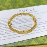 古驰推荐款最新古驰手链出炉 Gucci古驰手链最新款的经典款 精致无论款式 质感 都是绝对的顶尖Feel 只要看一眼就懂了 原版Logo 超 Nice 搭配衣服