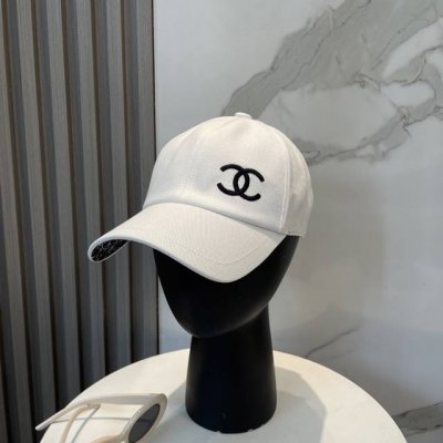 chanel 香奈儿 专柜新款双面刺绣棒球帽1:1开模订制，立体刺绣，精致无暇！100%纯棉面料，原厂品质，独家实物拍摄。