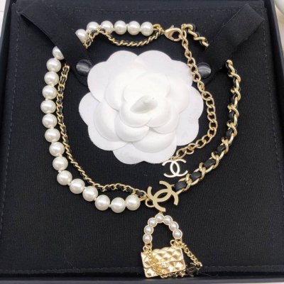 编号Xxl0062 香奈儿Chanel原单新品 小香双C包包皮革双层项链 高端品质 专柜1:1开模 专柜原版同黄铜材质 高级防过敏处理 Cnc工艺 细节无可挑剔