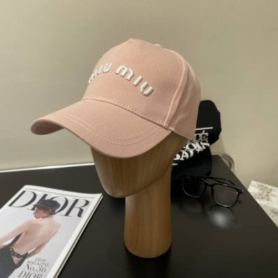 配防尘袋. Miumiu缪缪 新款牛仔订单款刺绣棒球帽大牌款超好搭配，赶紧入手！