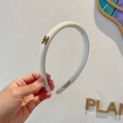 配包装 Celine 赛琳 网红爆款，佩戴舒适无压力，造型搭配必备！非常时尚百搭！女神必备！名媛范儿。