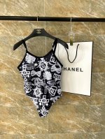 特价 Chanel 新款连体泳衣 适合多种场景的游泳衣♀海边 游泳池 温泉 水上乐园 漂流都可以内搭也完全可以 连体设计遮肉显高挑 腹部有点肉肉也不影响咱美美的