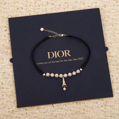 高品质 细节如图 D 巴黎铁塔吊珠织带Choker 天价还是织带款就近W的 多重工可想而知 上身太绝太美太赞啦墙裂推荐 好久没有出织带款式了真的一鸣惊人的设计