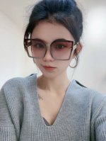 Lv 2025新款女士方框太阳眼镜 开车墨镜 新款太阳镜 时尚大方 舒适轻盈 精致奢华 超轻 型号 L7805
