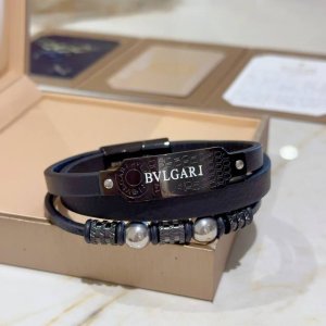 新款宝格丽Bvlgari手链手绳编织手绳加厚版 铂金版。高级精工版众多网红同款 宝格丽手链太考验师傅的手艺了 要确保每个细节都到位不简单 高端定制 男女同款 爱