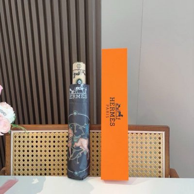 爱马仕 HermèS 链条马 极品H家三折自动伞重磅呈现 以其精湛的工艺技术和源源不断的想像力 新涂层技术伞布 带来令人惊喜的遮光效果 让防晒及隔热性能更优保障