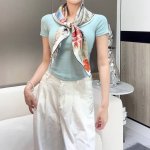 重磅推荐的爱马仕丝巾 回归自然 90方巾 18Mm顶级真丝 双面同色印花方巾 Retour A La Nature 回归自然 丝巾尺寸：90*90 方巾 100