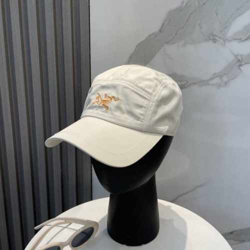 Arcteryx Small Bird Hat 始祖鸟刺绣标弯檐棒球帽轻量帽子防晒帽遮阳帽情侣款Small Bird帽子四季皆宜，性能持久。适合越野跑、徒步、登