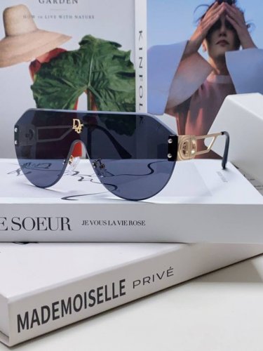 dior 迪奥2025新款 时尚飞行员式无边框男女同款太阳眼镜 轻奢高级感街拍复古 潮流爆款