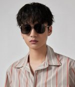 Gucci 男款炫彩飞行员偏光太阳镜 材质：高清尼龙加厚卡槽高清偏光镜片 无边框镜架颜型号：G3227
