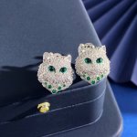 耳拍 宝诗龙Bouoheron欧美时尚高级动物系列立体惟妙惟俏宠物猫镶绿宝石璀璨闪耀镶钻耳拍 黄铜材料电镀18K金 银色 重约8.5G 尺寸约1.5Cm*1.6