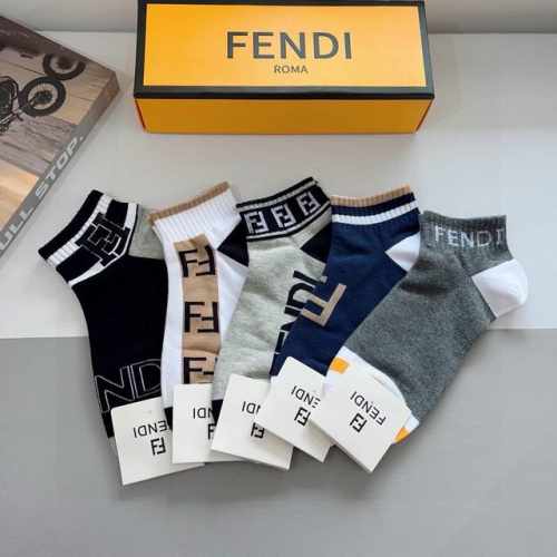 配包装 一盒5双 fendi 芬迪 字母双 爆款船袜 袜子 实用好穿 柔软透气 时尚百搭款 大牌出街