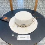 Chanel香奈儿 2025的新款草编遮阳平顶草帽沙滩风 简约大方 百搭单品 出街首选 新款帽型超美腻 新品上架