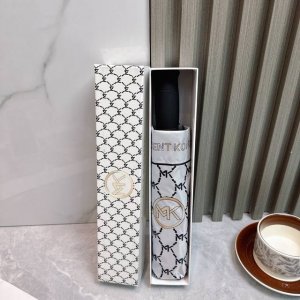 Mk Michael Kors 迈克 夏季新款 全自动折叠晴雨伞 黑色涂层防晒有效阻隔紫外线99%，Upf 50 所以能起到伞下体感降温的效果！ 有效隔热，高效