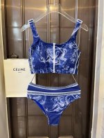 Dior 迪奥新款分体泳衣适合多种场景的游泳衣♀海边 游泳池 温泉 水上乐园 漂流都可以内搭也完全可以 连体设计遮肉显高挑 腹部有点肉肉也不影响咱美美的 面料：