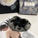 特 单个 配全套包装 dior 迪奥 爆款发圈 专柜款出货 一看就特别高档 超级百搭 必须自留