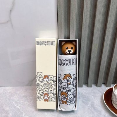 Moschino 莫斯奇诺 新款 五折 折叠晴雨伞 时尚原单代工品质 细节精致 看得见的品质 打破一成不变 色泽纯正艳丽