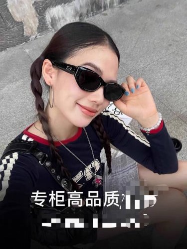 Louis Vuitto*简约新款时尚方形小脸墨镜女士防紫外线街拍可配近视小框太阳镜男