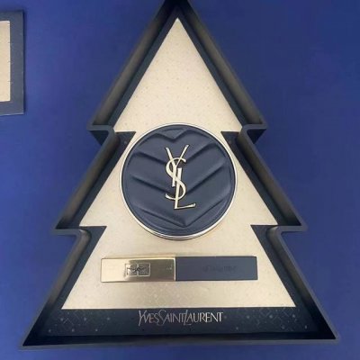高端品质 圣罗兰圣诞树彩妆礼盒圣罗兰圣诞限量礼盒 [抱拳]限定礼盒倾献挚爱内含 小金条1966#皮革气垫10号 Ysl情人节限定底妆随行礼盒