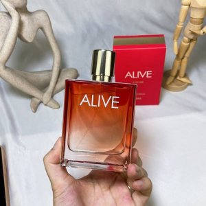专柜品质 hugo Boss 雨果博斯 活力无限女士浓郁浓香水100Ml Alive Inte 清新木质香调 alive雨果波士活力无限女士香水是在 年推出的