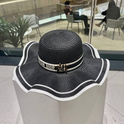 Dior迪奥 2025新款草编拼色大帽沿草帽，度假休闲必备，优雅大方的一款