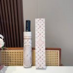 Louis Vuitton 路易威登 三折自动折叠晴雨伞 新涂层技术深色伞面 拥有令人惊喜的遮光效果