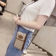 120 Gucci马衔扣通用手机包 生活出门不需要带现金的时代，这个包完全可以满足你日常使用 内含卡片槽位，翻盖设计，简单方便时尚大方， 今年夏天最火的包包，不