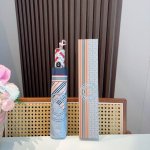 Burberry 巴宝莉 三折自动折叠晴雨伞 年度巅峰之作 经典 高雅 时髦 这就是被称为英国Burberry风格所在 巴宝莉晴雨伞特别值得骄傲就是其超强的防晒