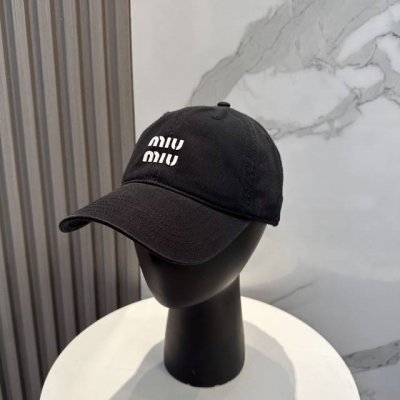 miumiu缪缪 新款糖果色色系简约棒球帽 当下爆热的色系-街头感十足！ 潮流百搭，小红书种草，毒药 Get上你们的男朋友，一起Cool