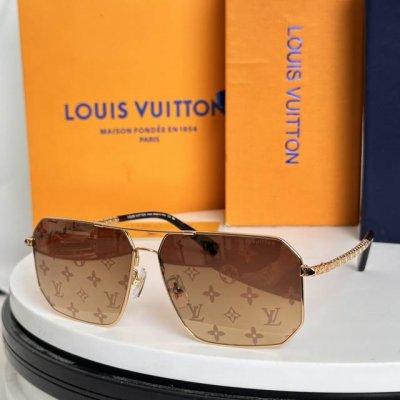 P190 Louis Vuitto*Model：Z1320 Size：60口14-145～