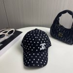 Chanel香奈儿 新款简约刺绣Logo棒球帽新款出货 大牌款超好搭配 赶紧入手