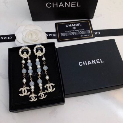代购级别 Chanel 小香 经典款 珍珠 胸针耳钉 原版金 原版一致黄铜材质 高级925纯银针电镀18K金 高工艺水平 保色时间长久 万年 经典款最高版本专柜