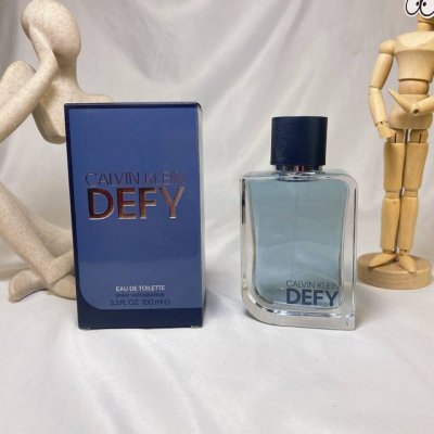 专柜品质 Ck Defy 卡尔文克雷恩肆意男士香水100Ml 清新木质调 前调:佛手柑 薰衣草 中调:香根草 后调:琥珀