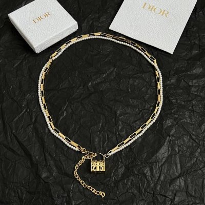 Dior 迪奥 项链 精选原版一致 黄铜材质 甜美气质高雅。