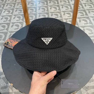 prada普拉达新款四季鸭舌帽防晒遮阳太阳帽显脸小波点时尚棒球帽潮