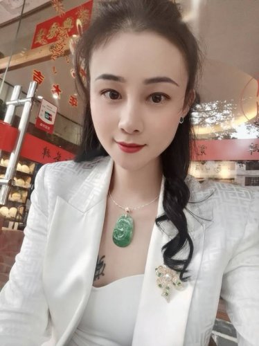 富婆系列-万能链系列 通体925纯银 可拆卸扣子做独立项链，扣子可以搭配各种各样的吊坠，效果杠杠的，档次立马提升，大气，高级，款式大方得体百搭耐看，好看的万能链