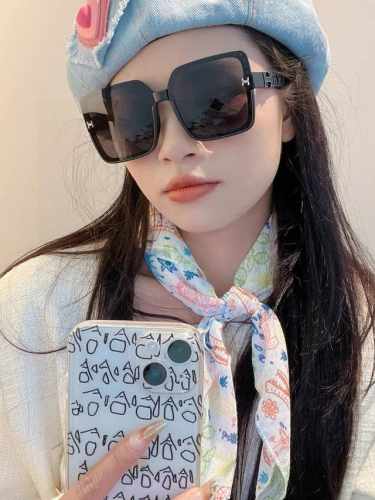 P90 Hermes爱马仕 2025新品 网红时尚炸街H太阳镜女士防紫外线司机 镜潮白色开车墨镜个性Hhh