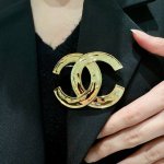 香奈儿经典双C胸针