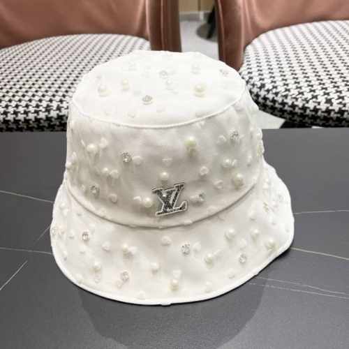 Lv 路易威登日系水钻珍珠网纱渔夫帽子女夏季品脸小太阳帽百 搭防晒遮阳盆帽女