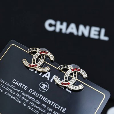 小香 Chanel 双C耳钉 黑白粉紫 4色钻石耳钉浅金色温柔少女感气质百搭单品