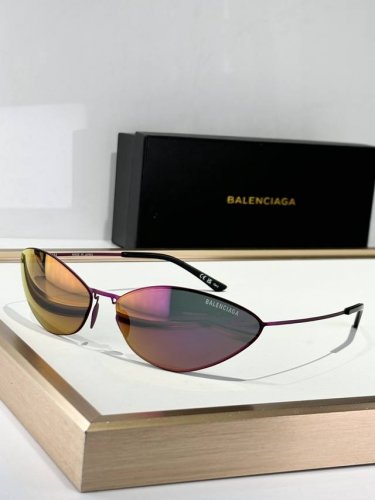 p200Balenciag* mod：Bb0350S 流畅线条 打造超轻镜架 未来感十足 0410880