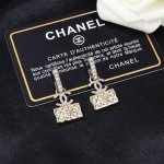 小香 Chanel 新品耳环 代购级别 一比一品质 香奈鹅 系列 经典Cc Logo 风格高级百搭 高级感爆棚 现货